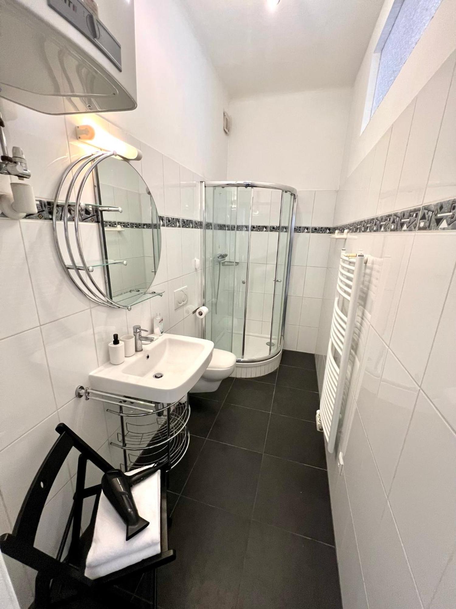 Cozy City Retreat - By Nahuen Suites Štýrský Hradec Exteriér fotografie